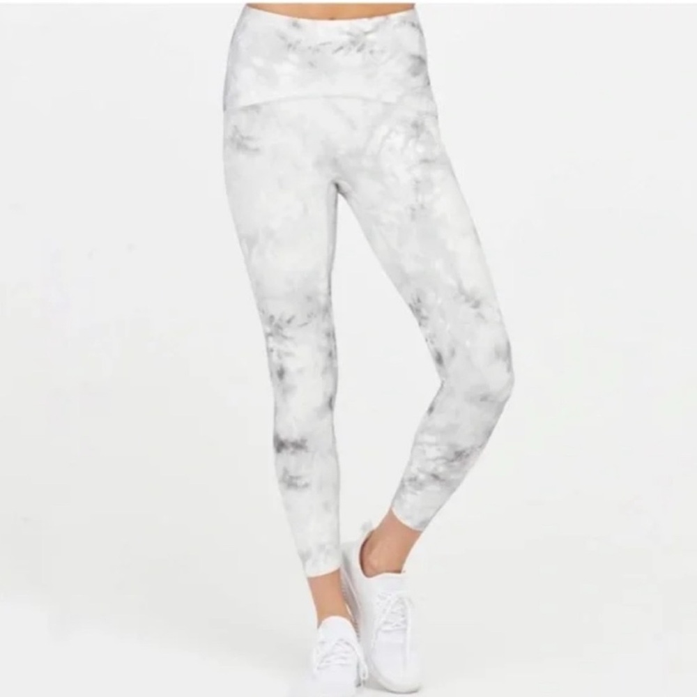 Spanx Booty Boost Leggings -Brand New With Tags